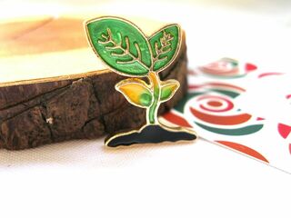 Keep me growing - Enamel pin
