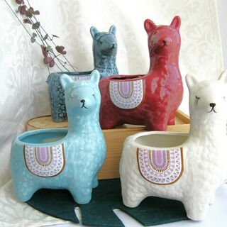 LLama planter pot